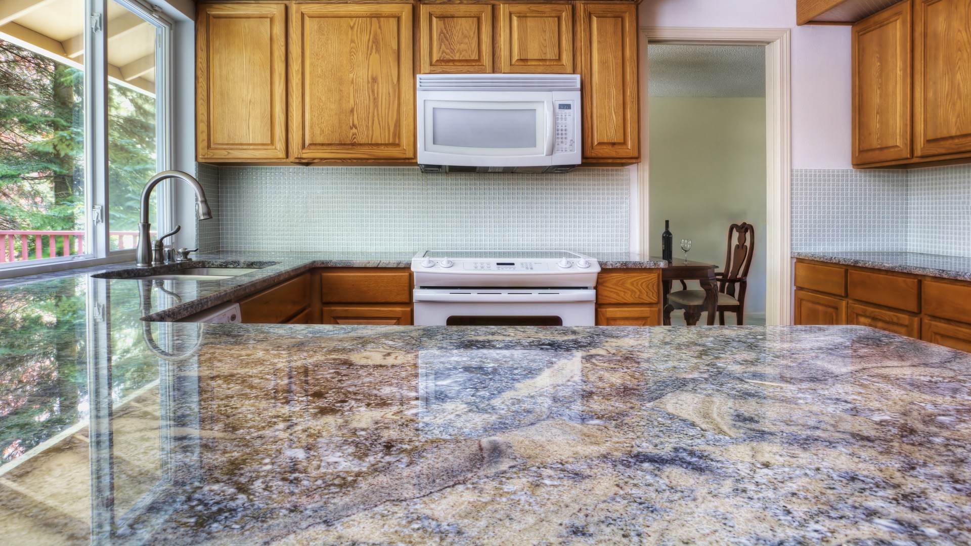 Granite or Quartzite for a Kitchen That Takes a Beating