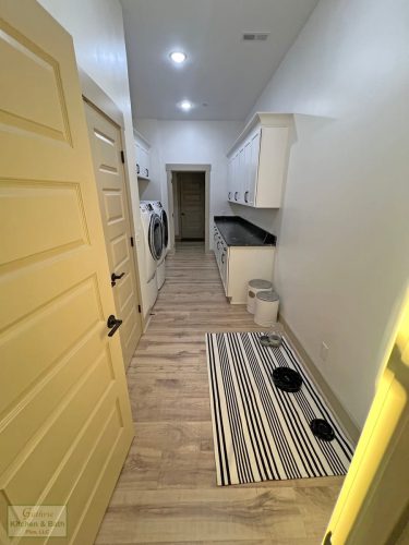 Bumpus Jones laundry room 1_web