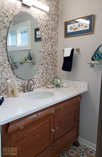 bathroom with furniture style vanity